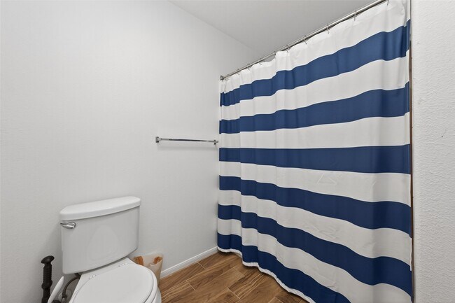 Building Photo - 9931 Chimney Swift Ln