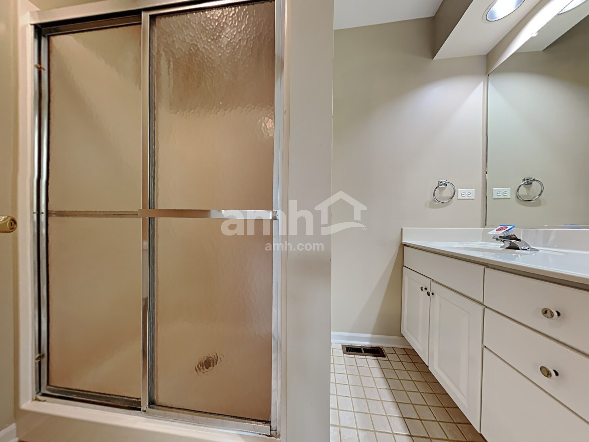 Building Photo - 3415 Turnberry Dr