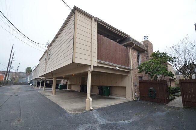 Building Photo - 5524 Beverly Hill St