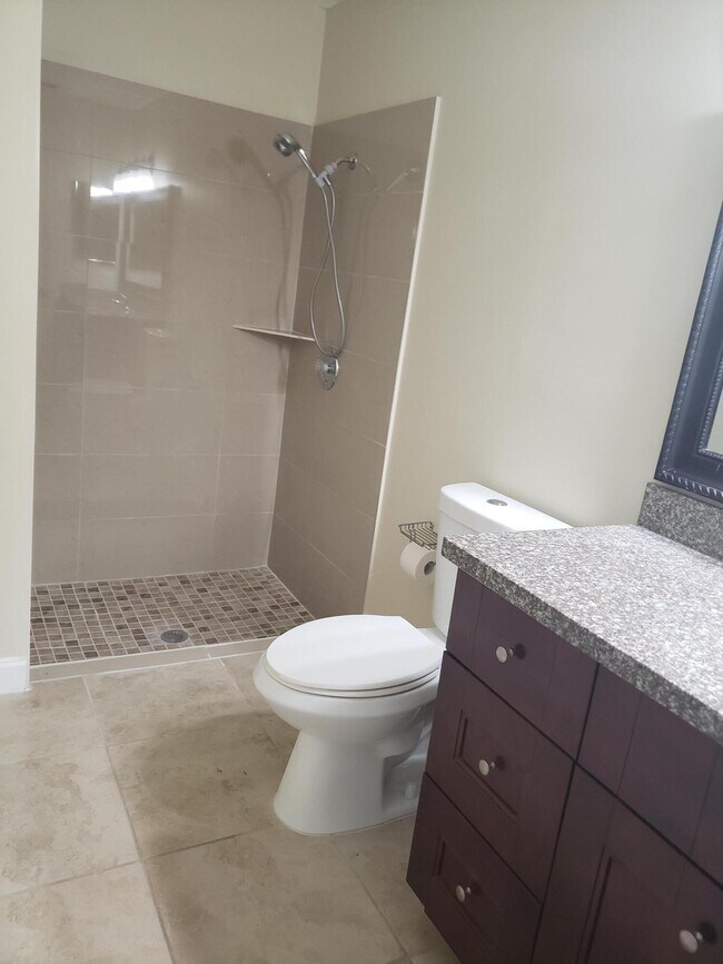 Building Photo - 1448 Waterway Cove Dr