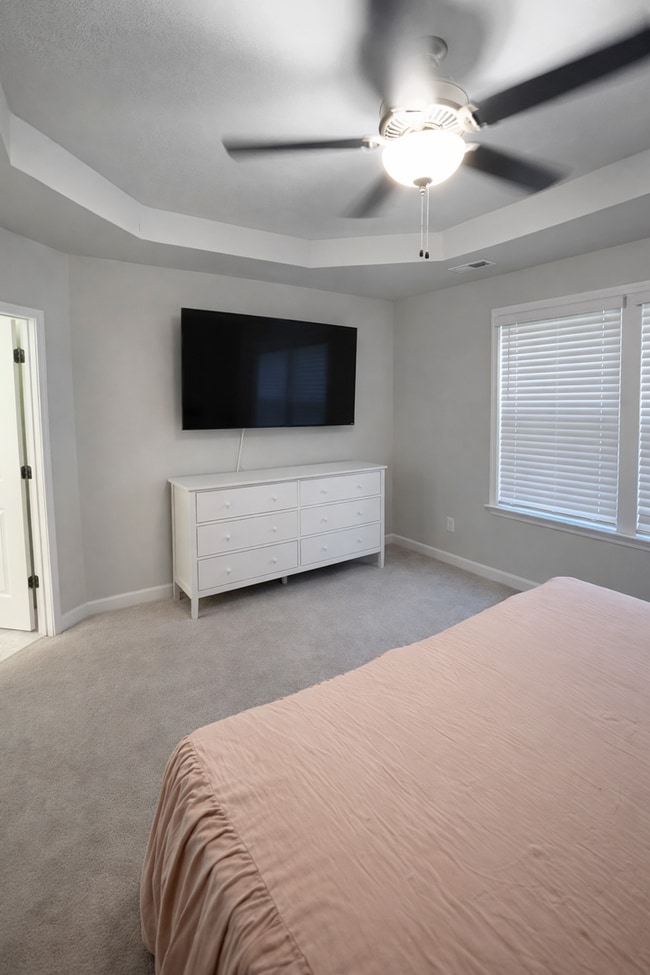Building Photo - *END UNIT ROLESVILLE TOWNHOME*