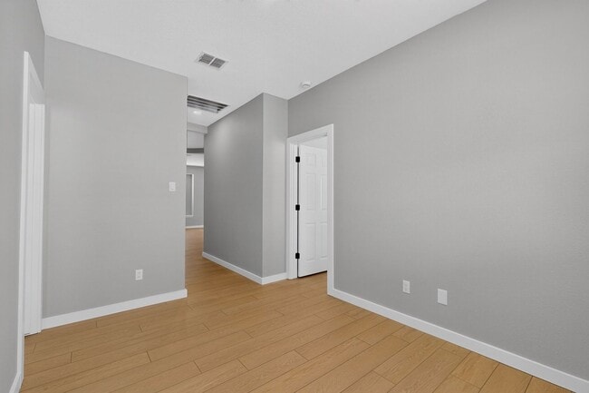 Building Photo - 14525 Eaglemont Dr