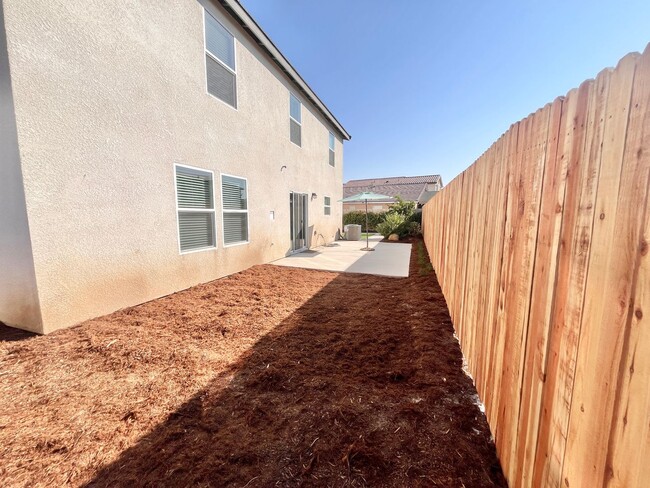 Building Photo - 1602 Dodder Dr