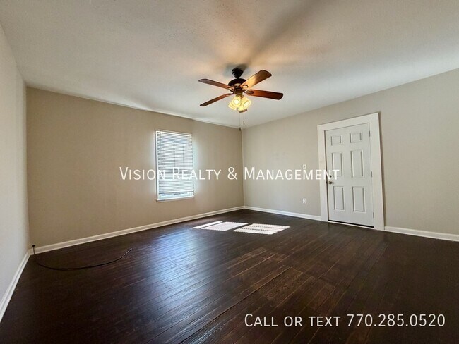 Building Photo - 3284 Stillwood Dr