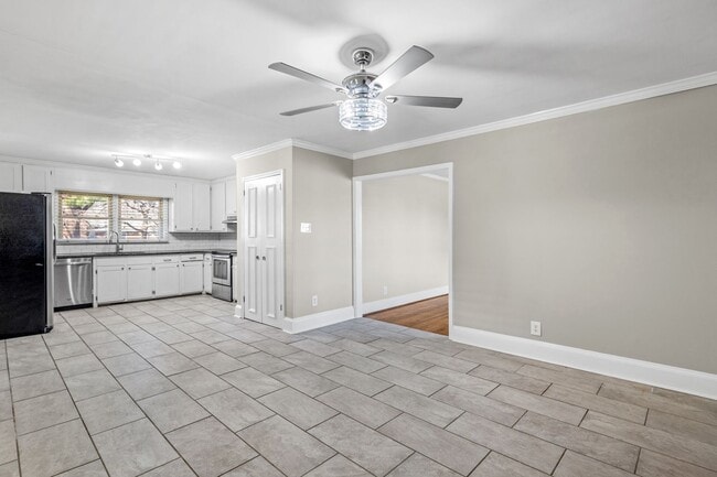 Building Photo - Elon - Large Brick Home, Hardwoods, Granite Counter-Tops, SS Appliances, Fire Place, Carport - Mu...