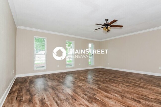 Building Photo - 3 Bedroom Pet-Friendly Home in Tarpon Spri...