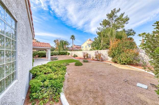 Building Photo - 2229 Fiero Dr