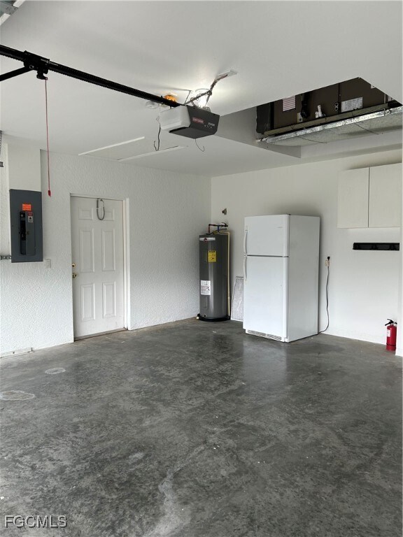 Building Photo - 2213 SW 13th St