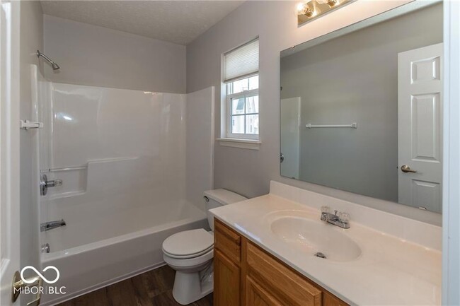 Building Photo - 9361 Eden Woods Ct