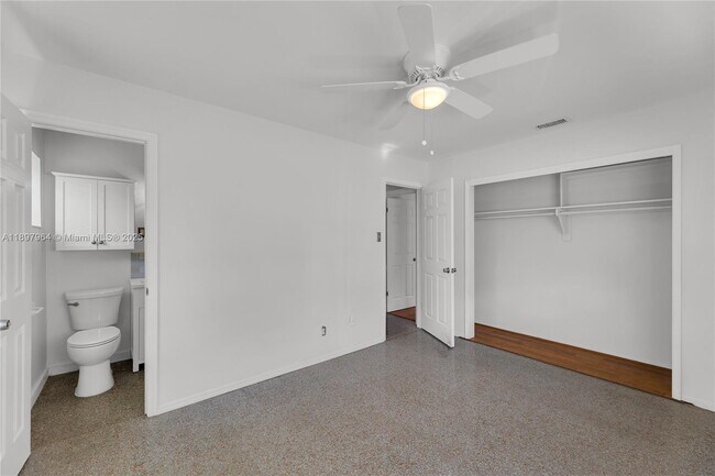 Building Photo - 2249 SW 34th Terrace