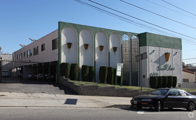 Building Photo - Queen Arms