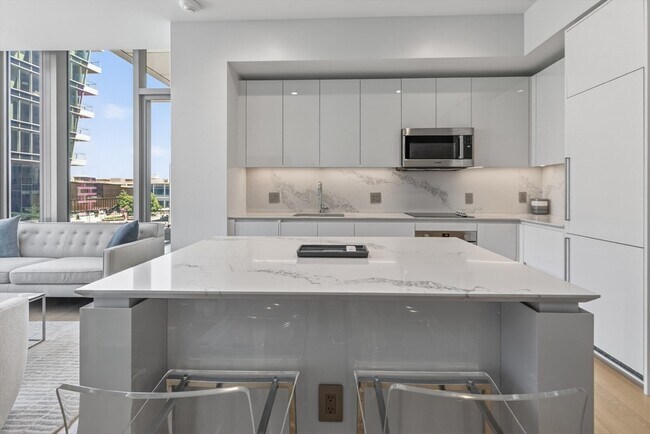 Building Photo - 133 Seaport Blvd