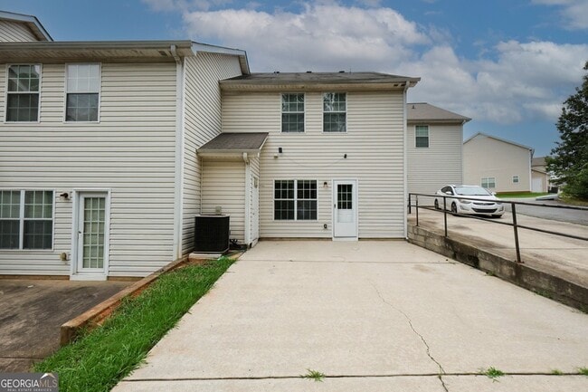 Building Photo - 7705 Commerce Ct