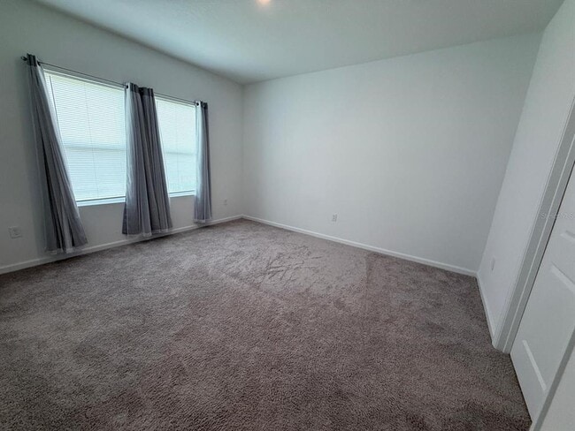 Building Photo - 452 Hennepin Lp