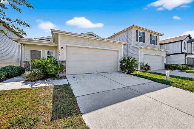 Building Photo - 4707 Prairie Chase Dr