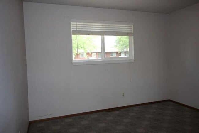 Building Photo - Great Condo In South Loveland