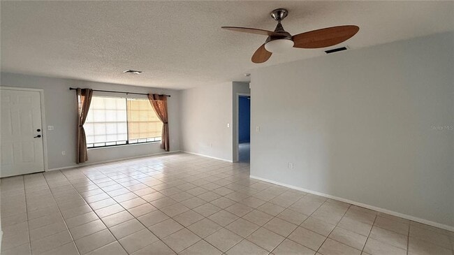 Building Photo - 7846 Royal Hart Dr