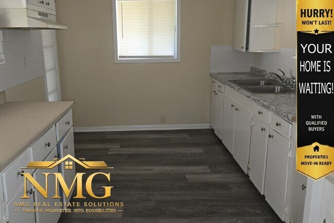 Building Photo - 3511 Sykes Park Dr
