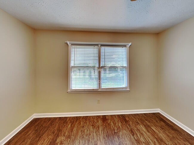 Building Photo - 4854 Green Valley Ct NW