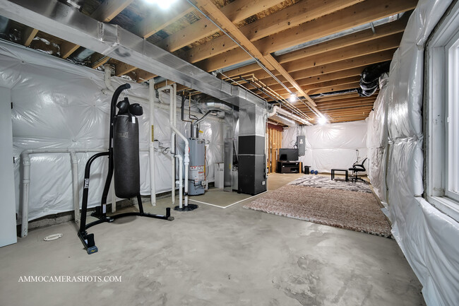 Building Photo - 2305 Brookstone Dr