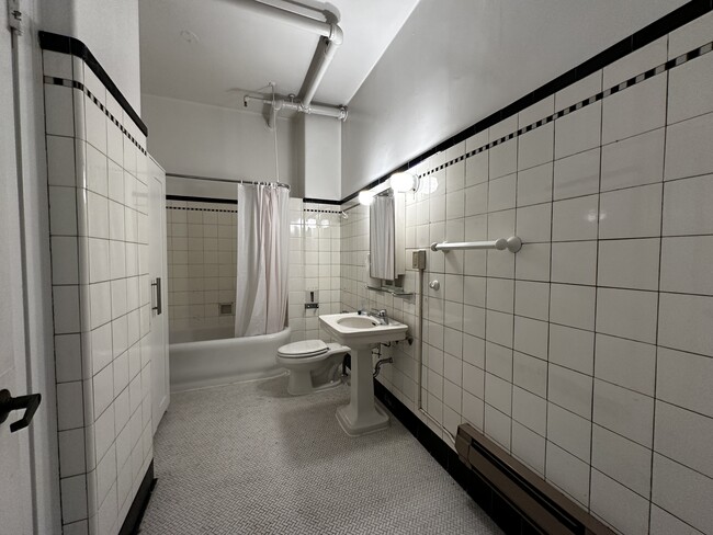 Building Photo - Josephinum Apartments