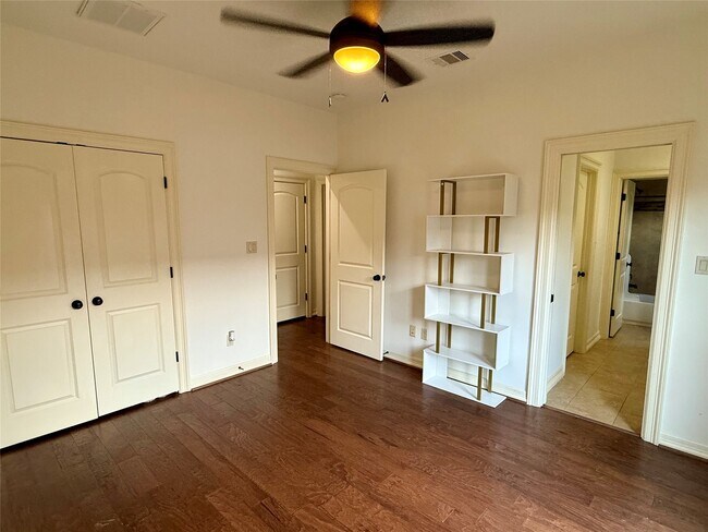 Building Photo - 11206 Mattina Dr