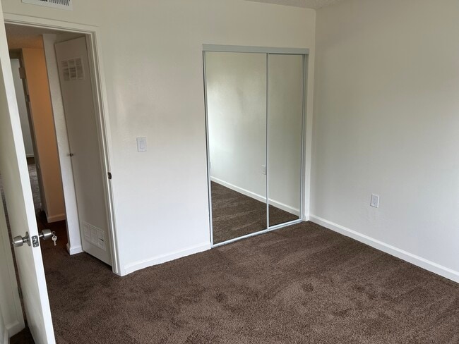 Building Photo - Desert Sky Apartments