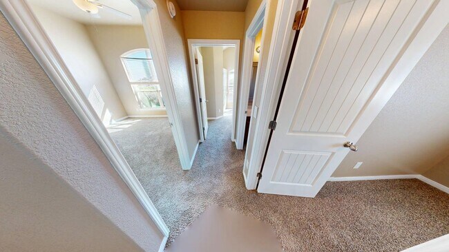 Building Photo - 307 Dober St