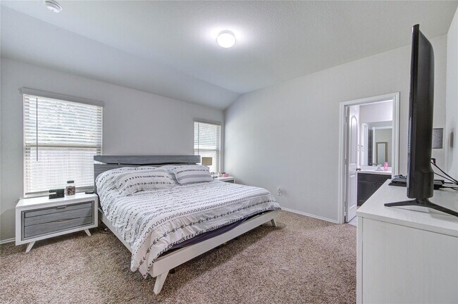 Building Photo - 23726 Bluewood Trace