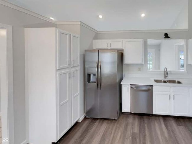 Building Photo - 6614 Sparrowood Dr