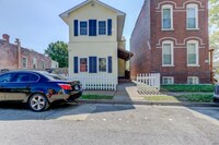 Building Photo - 7726 Vermont Ave