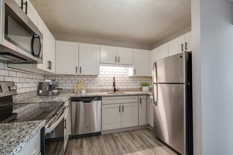 Interior Photo - Augusta Square