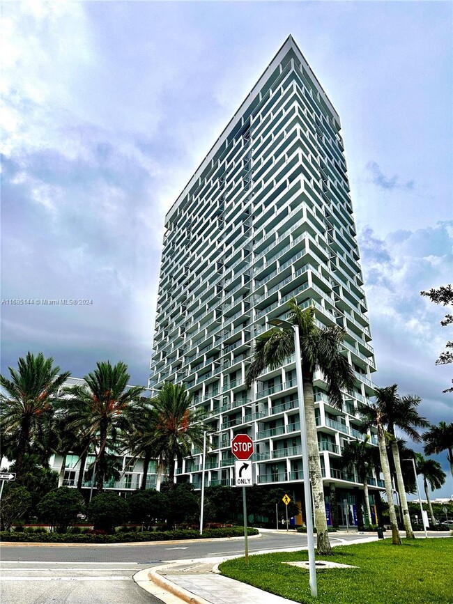 Building Photo - 2000 Metropica Wy