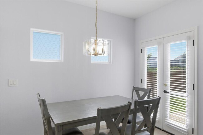 Building Photo - 7510 Lazy Creek Dr