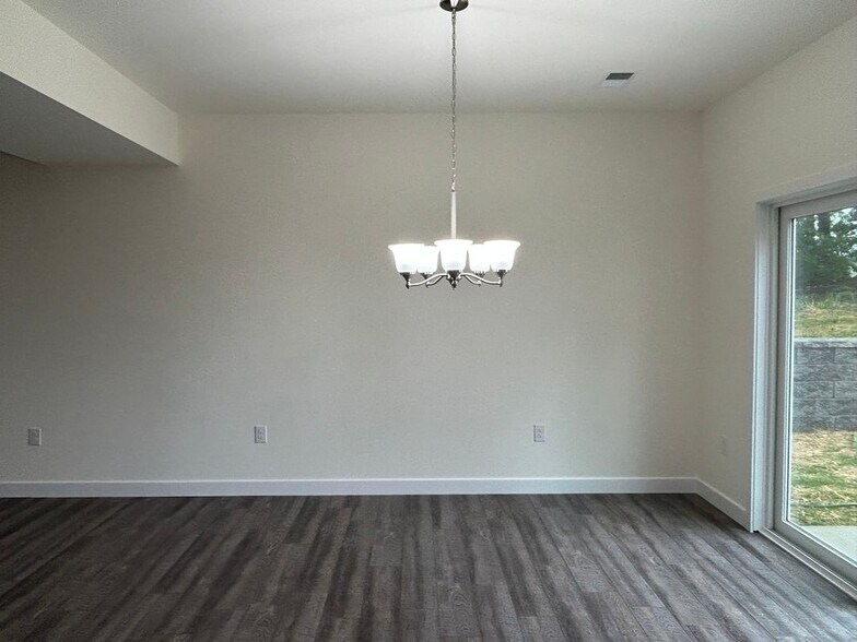 Building Photo - 10925 Antrim Ct