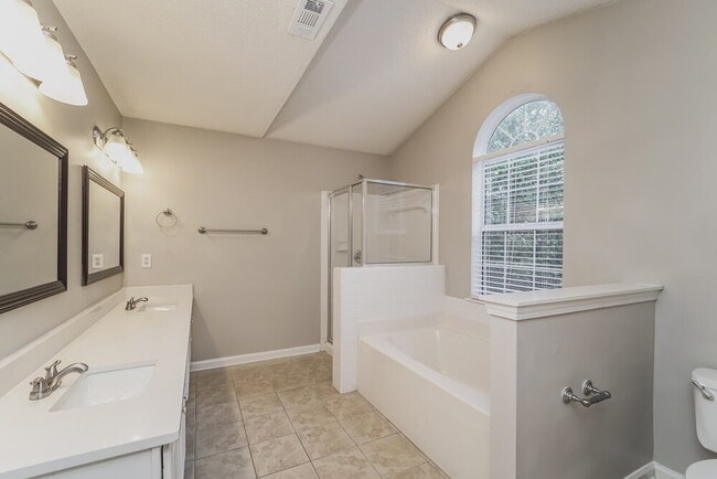 Building Photo - 15009 Arrowgrass Way