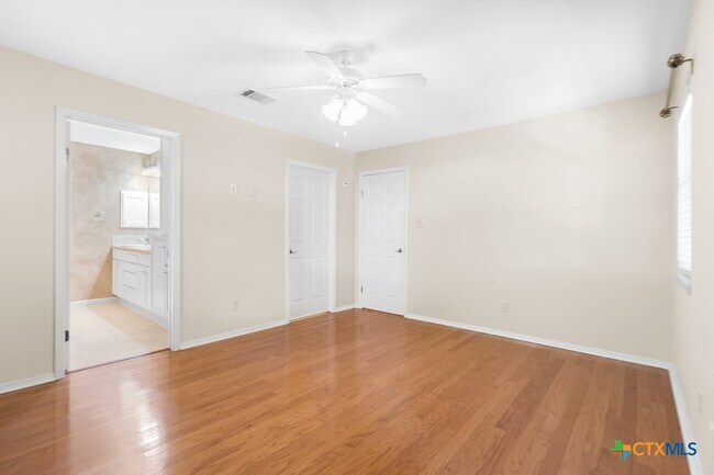 Building Photo - 203 US-87