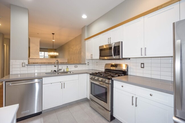 Building Photo - 9223 122nd Ct NE