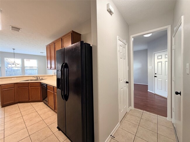 Building Photo - 4531 Park Trail Ln