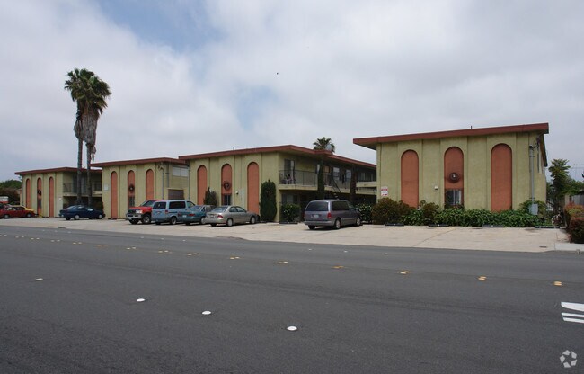 Building Photo - 835-843 13th St