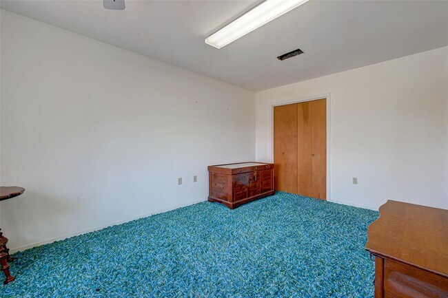 Building Photo - 16711 US-90 ALT