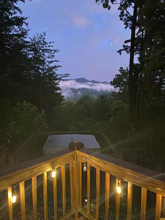 Building Photo - 62 Bailey Ave