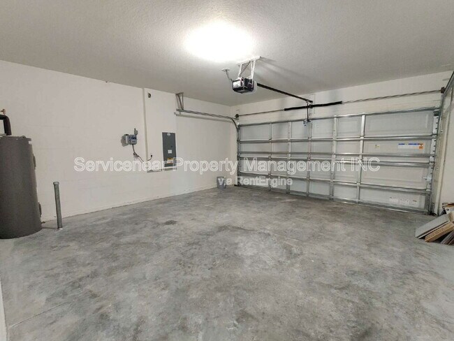 Building Photo - 32614 Canyonlands Dr