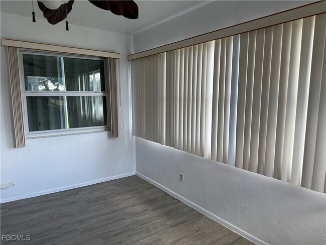 Building Photo - 738 Joel Blvd