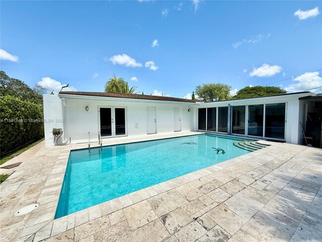 Building Photo - 5321 SW 89th Ct