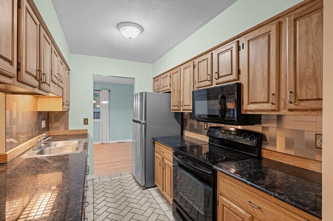 Building Photo - 8022 E Bucknell Pl