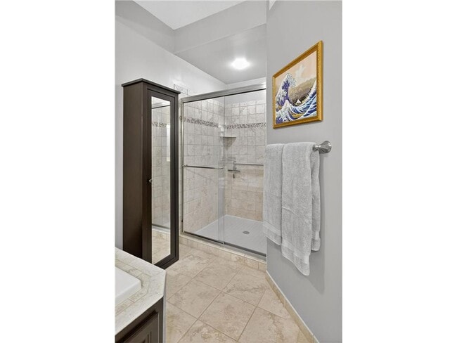 Building Photo - 5250 Grandview Square