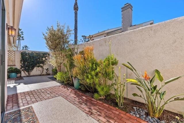 Building Photo - 4058 Avenida Brisa