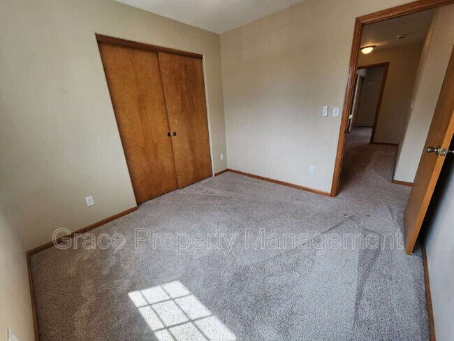 Building Photo - 2329 Alpha Ct