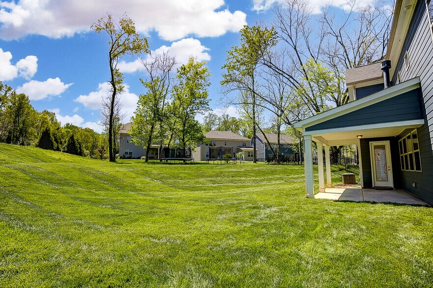 Building Photo - Room in House on Creek Bend Edge Ct